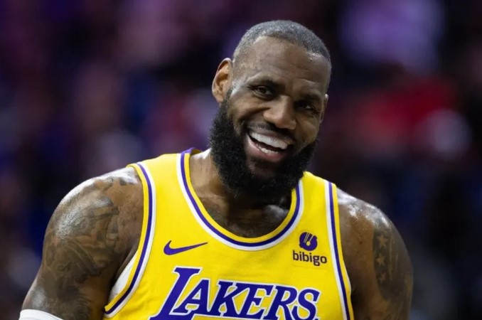詹姆斯临近回归：湖人核心将在最佳时机重新登场